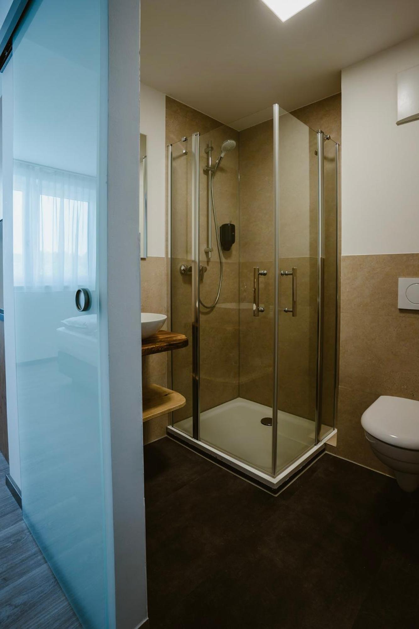 Motel Sleep Inn Toging am Inn المظهر الخارجي الصورة