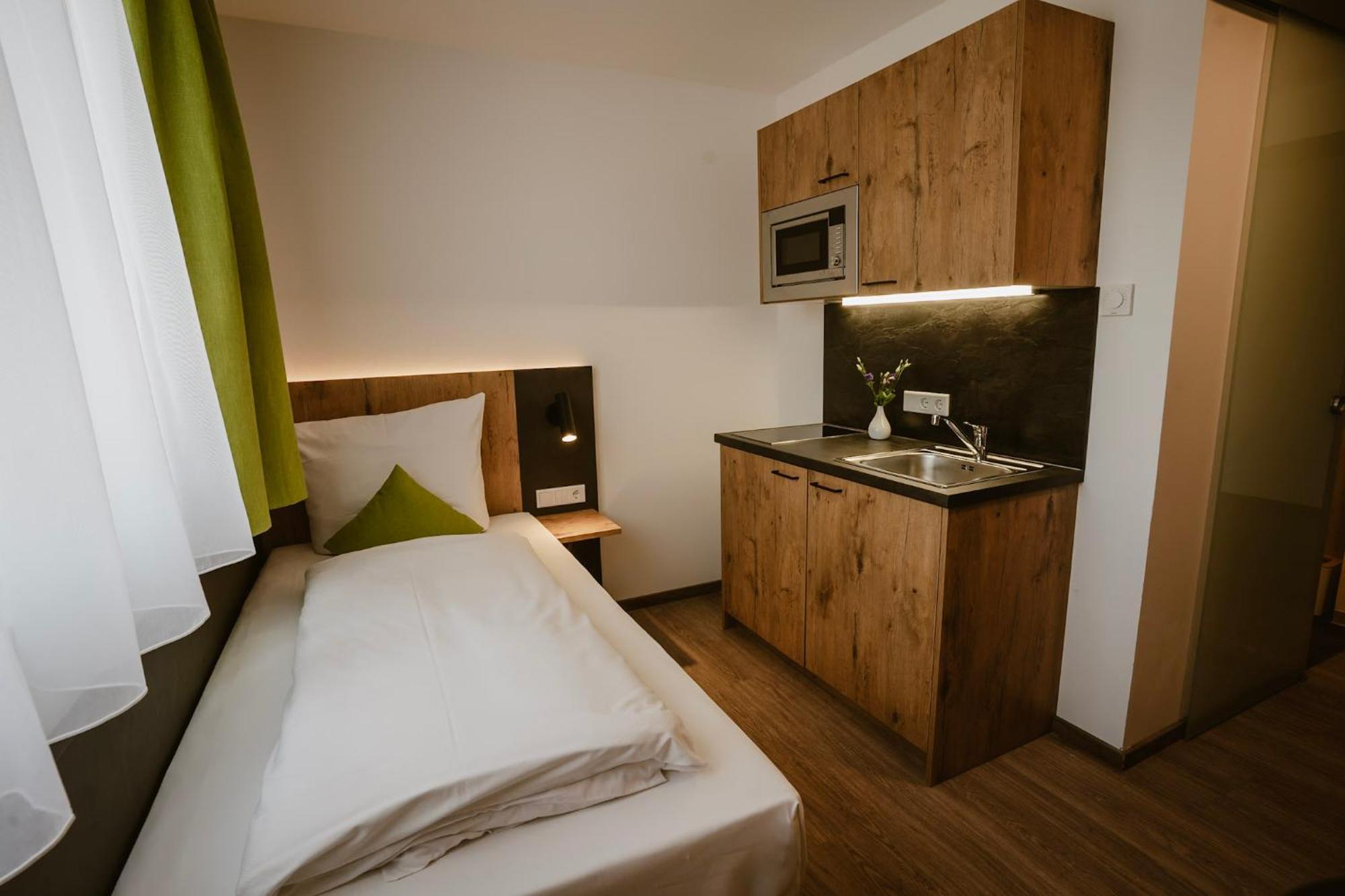 Motel Sleep Inn Toging am Inn المظهر الخارجي الصورة